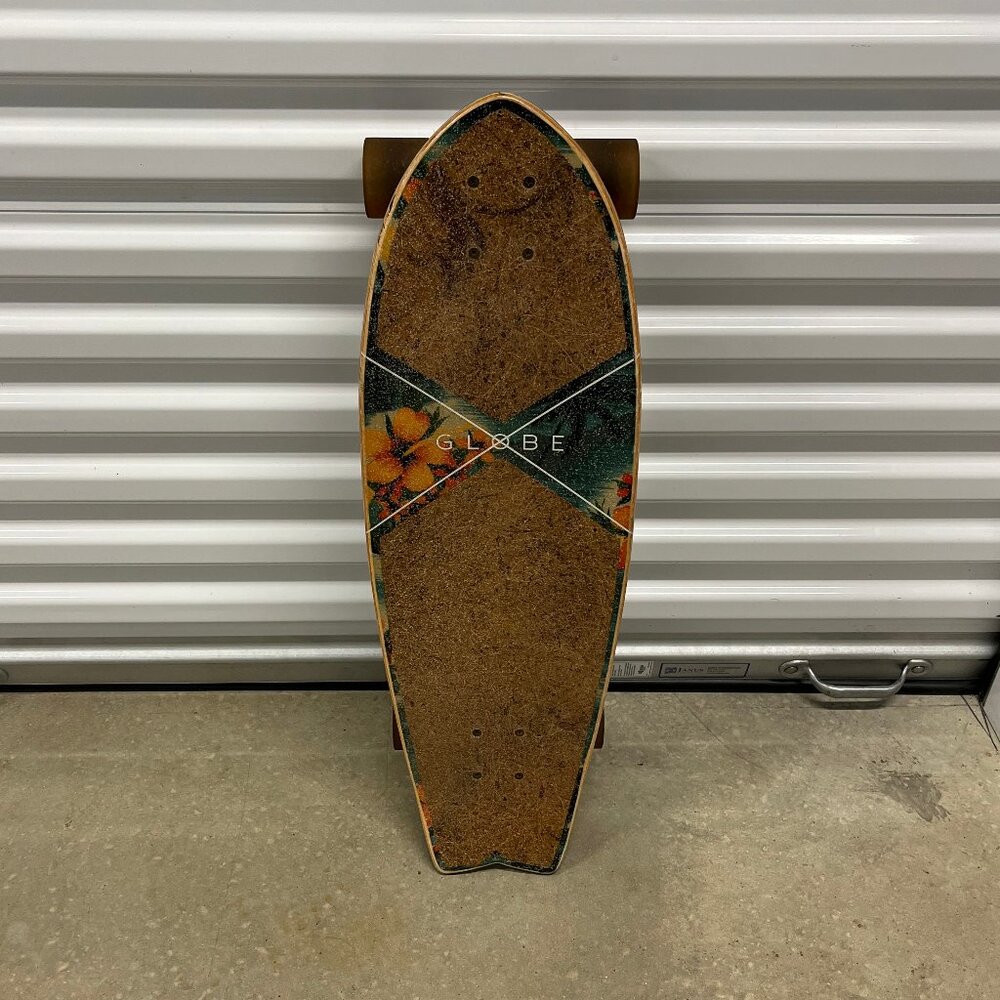 Globe Sun City 30" Cruiser Skateboard Complete - Coconut/Hawaiian